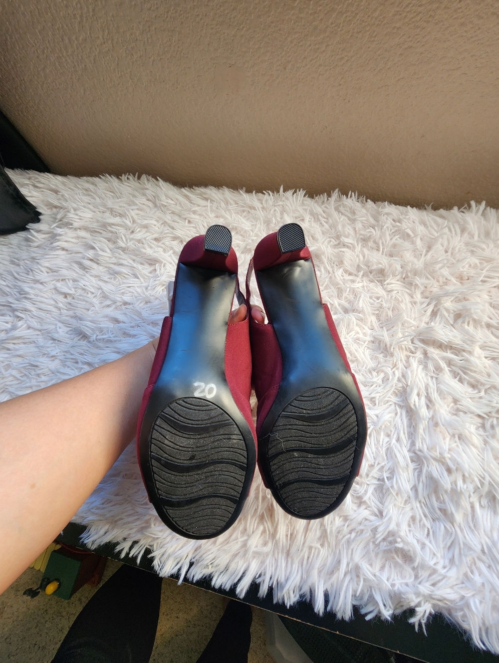 Women’s Strappy Slingback Heels in Burgundy - Picture 5 of 6